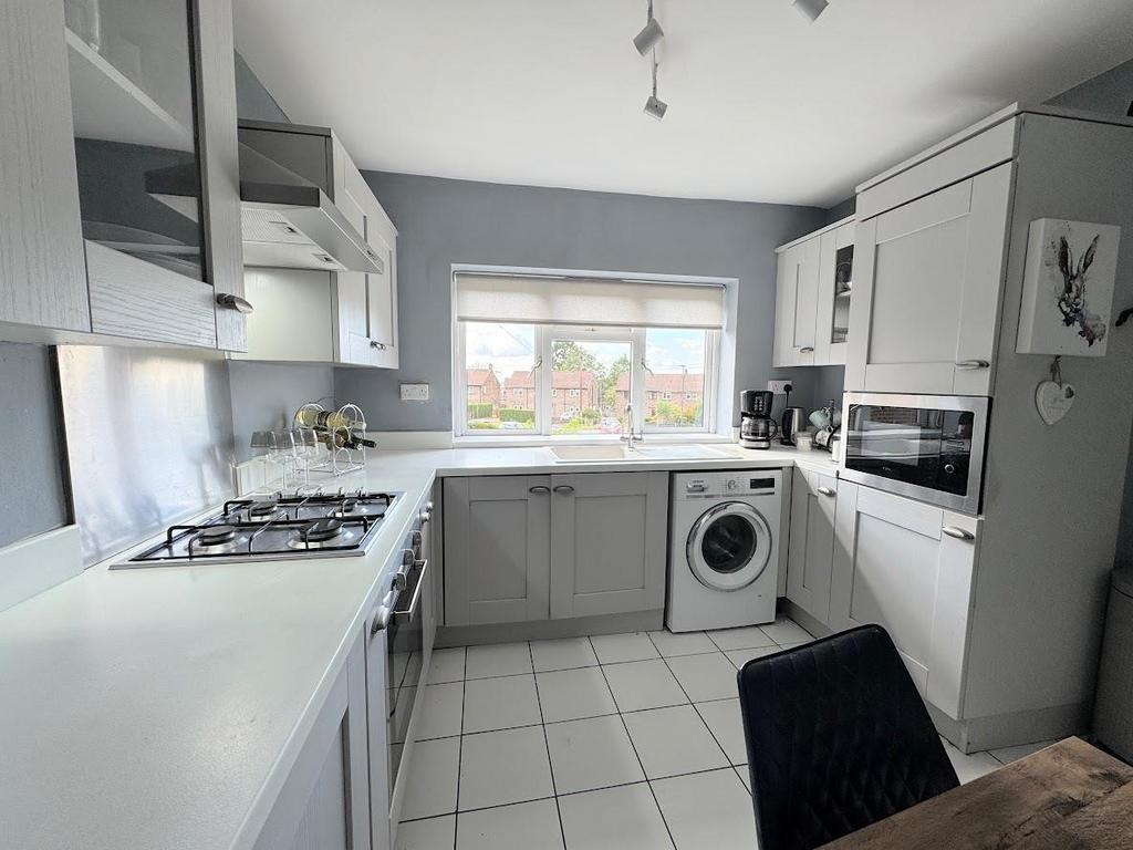 Dining kitchen