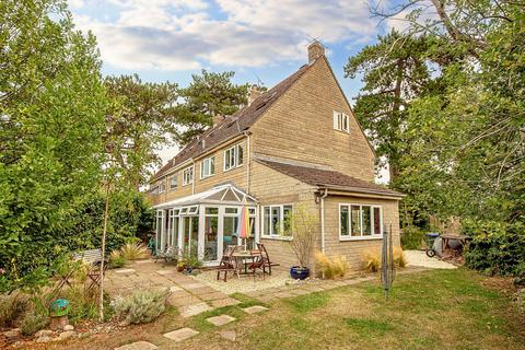Park Street, Charlton, SN16