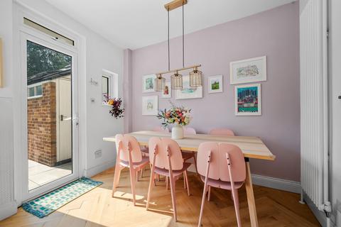 9 Albany Road, Chislehurst, BR7 6BG
