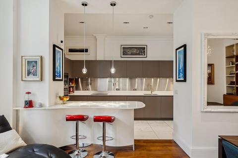 2 bedroom apartment for sale, Sterling Mansions, Leman Street, London, E1