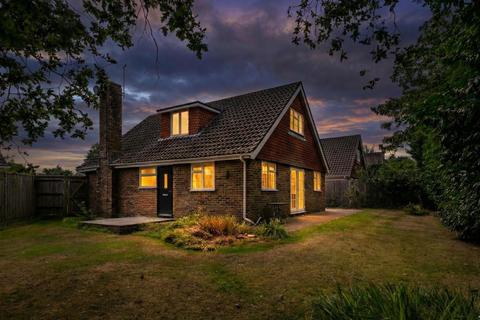 3 bedroom detached house for sale, Cherrington Close, Hurstpierpoint BN6