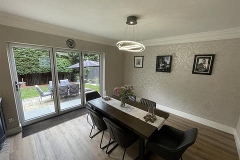 5 Eleanor Park, Prenton, CH43 7QU