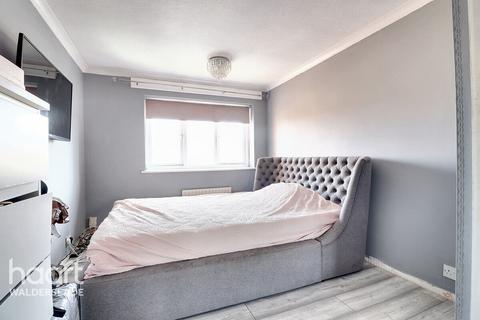 3 bedroom terraced house for sale, Scott Avenue, Rainham