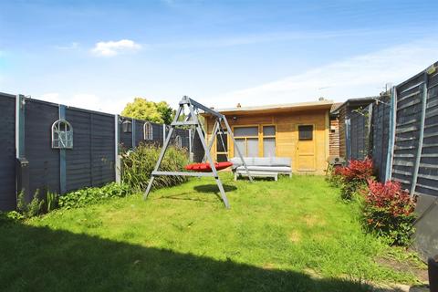 3 bedroom terraced house for sale, Goodwin Road, Slough