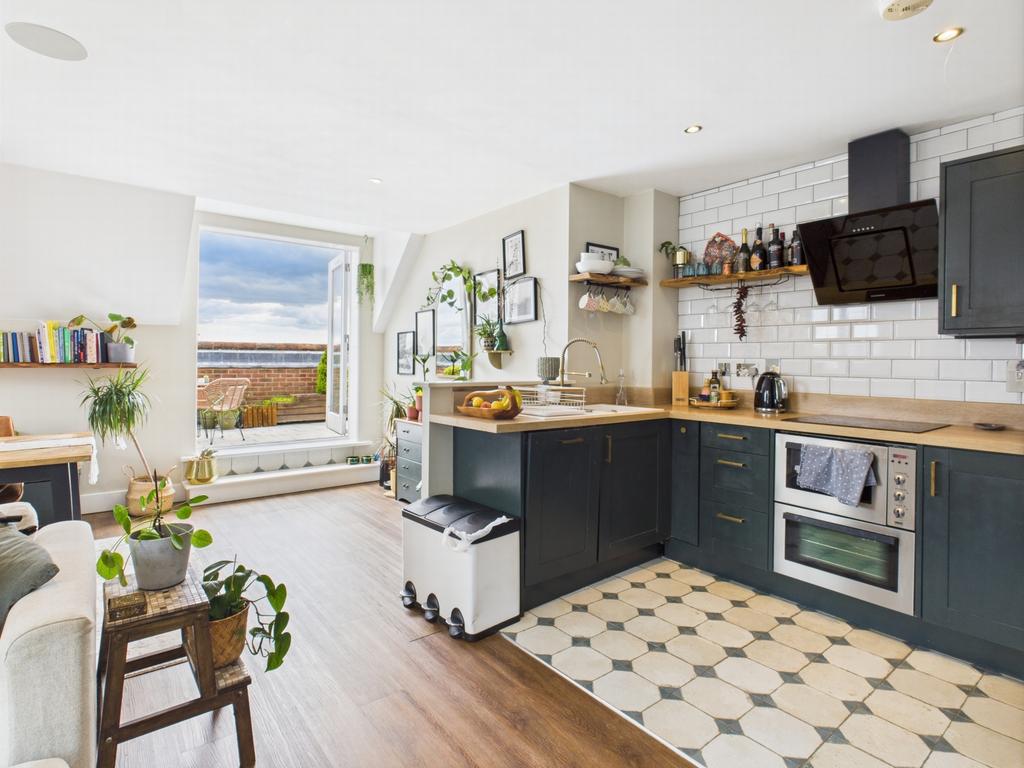Kitchen 1