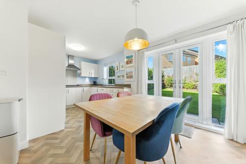4 bedroom detached house for sale, Dymoke Road, Leeds LS26