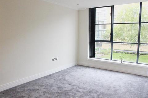 2 bedroom flat to rent, Ferry Lane, Brentford, TW8