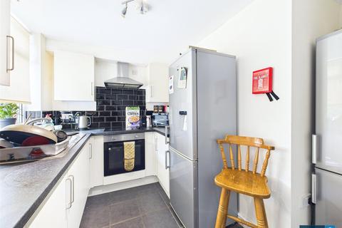 5 bedroom semi-detached house for sale, Trafalgar Way, Carcroft, Doncaster, South Yorkshire, DN6