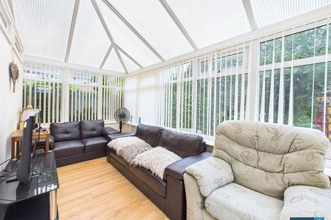 5 bedroom semi-detached house for sale, Trafalgar Way, Carcroft, Doncaster, South Yorkshire, DN6