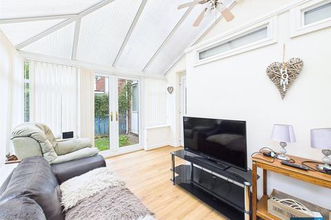 5 bedroom semi-detached house for sale, Trafalgar Way, Carcroft, Doncaster, South Yorkshire, DN6