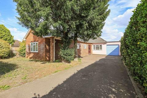 3 bedroom detached bungalow for sale, Great North Road, St. Neots PE19