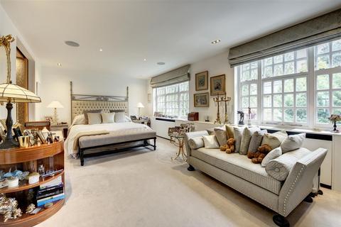 5 Elm Tree Close, London, NW8 9JS