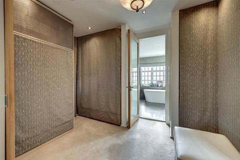 5 Elm Tree Close, London, NW8 9JS