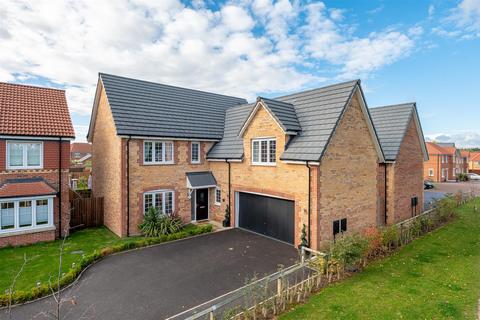 5 bedroom detached house to rent, Lund Sikes Grove, Stamford Bridge