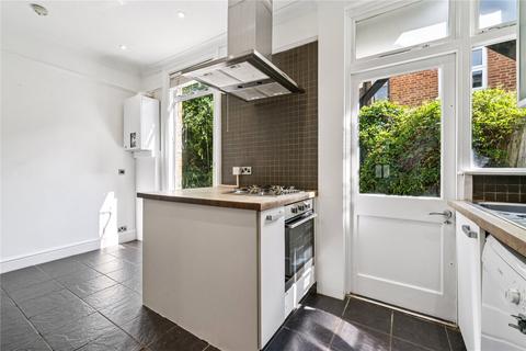 3 bedroom maisonette for sale, Badminton Road, London, SW12