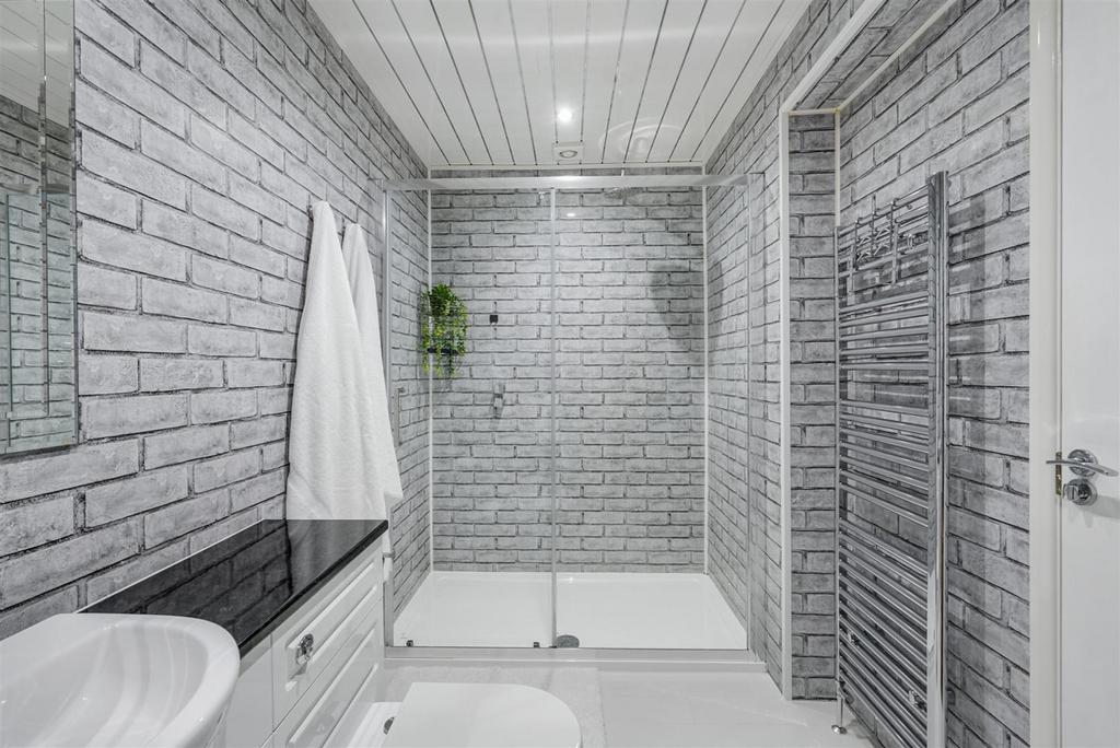 En-Suite Bed 2