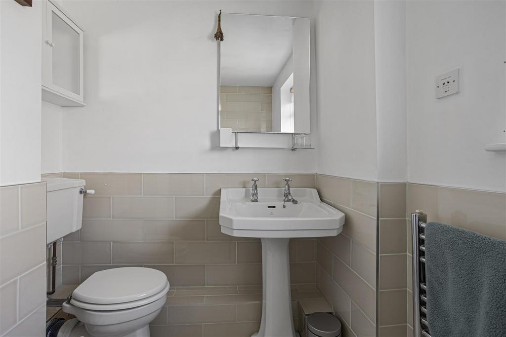 14 North Field Avenue 55.jpg