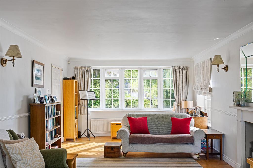 14 North Field Avenue 21.jpg