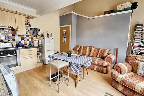 1 bedroom end of terrace house for sale, Orchard Street, Leicester