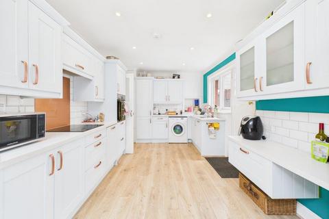 undefined, St. Thomas's Road, Worthing, BN14 7JN
