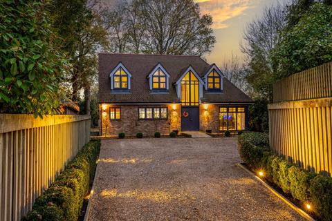 undefined, Swan Lane, Edenbridge, TN8