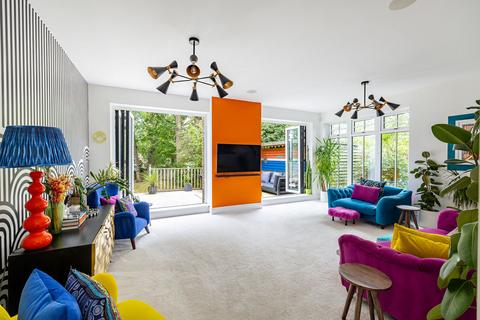4 bedroom detached house for sale, Swan Lane, Edenbridge, TN8