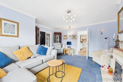 4 bedroom bungalow for sale, Home Close, Abingdon OX13