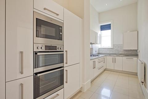 3 bedroom end of terrace house for sale, Norwood Drive, Menston LS29