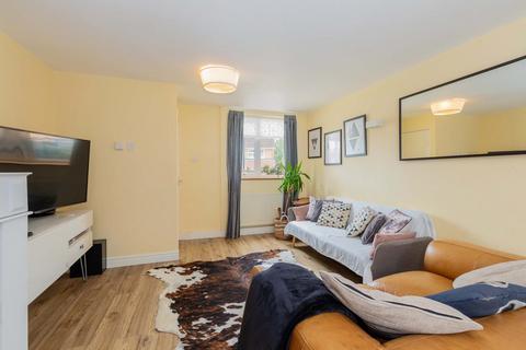 undefined, Gage Close, Maidenhead SL6