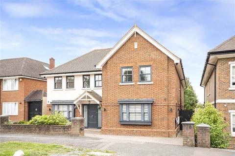 Newberries Avenue, Radlett, Hertfordshire, WD7