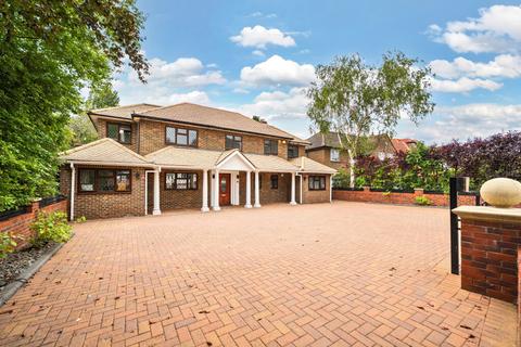 4 bedroom detached house for sale, Birchdale, Gerrards Cross, Buckinghamshire, SL9