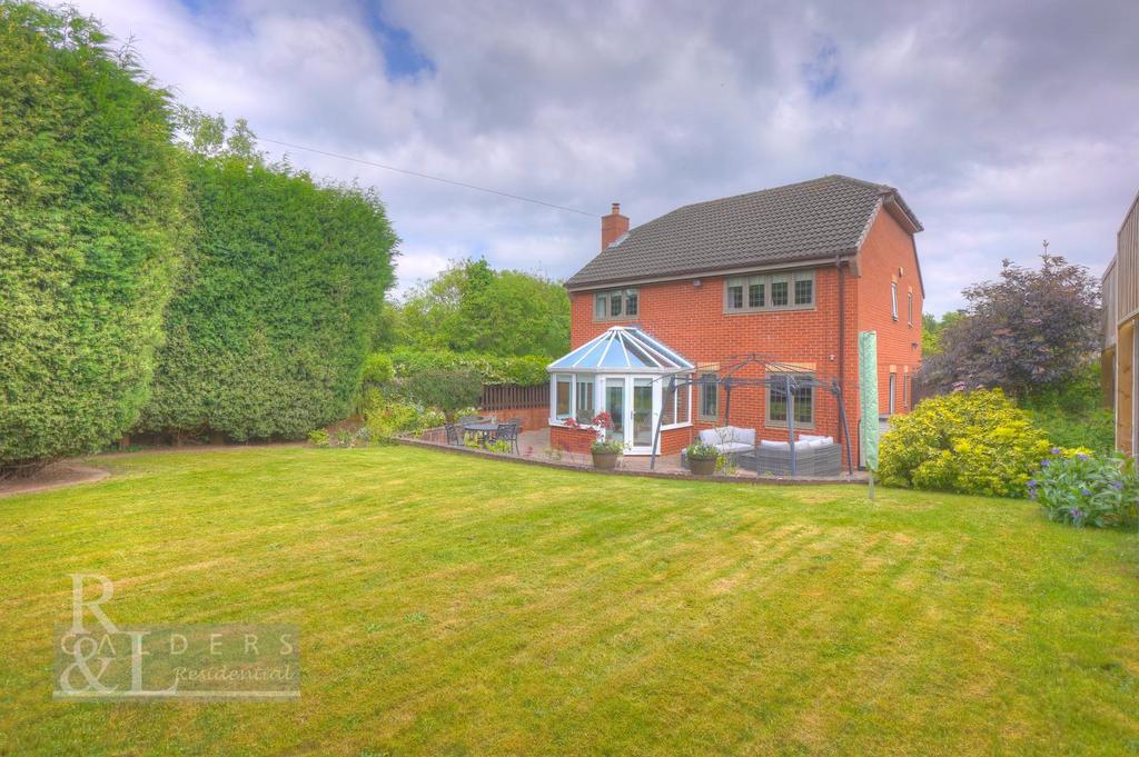 ONe JPUf DUOin BOseiyr PQ.jpg