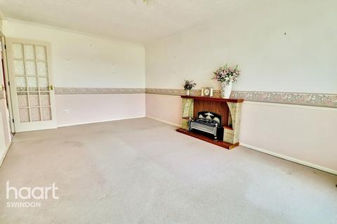 undefined, Beverley, Swindon
