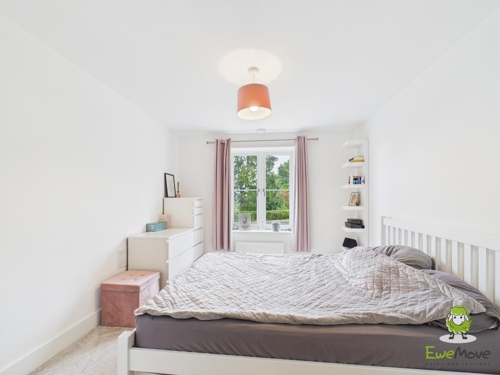 Ewe Move Estate Agents Basingstoke - Appain Way - B