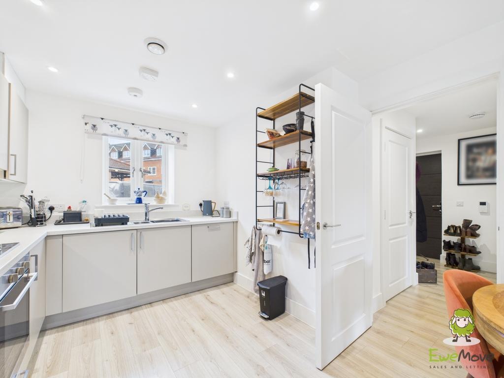 Ewe Move Estate Agents Basingstoke - Appain Way - K