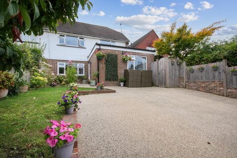 9 Rectory Field, Hartfield, TN7 4JE