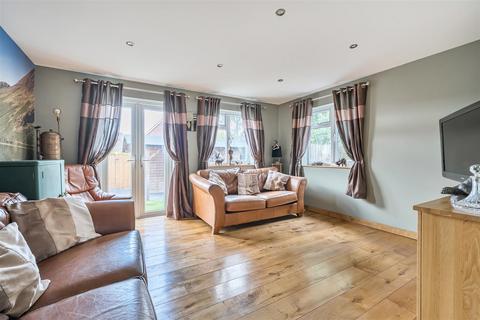 undefined, Warminster BA12