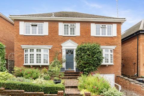 4 bedroom detached house for sale, Belmor, Elstree