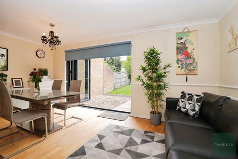 3 bedroom terraced house for sale, Jefferson Close, Ilford, IG2