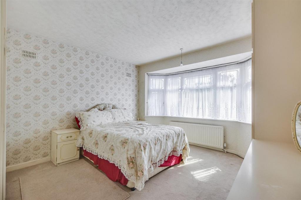 Bedroom 1 1.jpeg