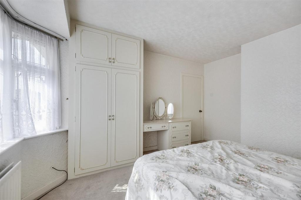 Bedroom 1 2.jpeg