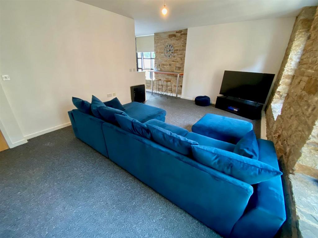 Lounge other.jpg