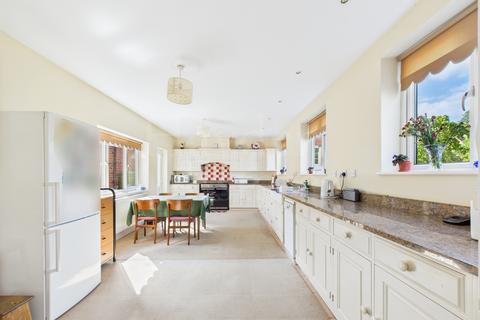 4 bedroom detached house for sale, Cleobury Road, Bewdley, Worcestershire, DY12 2PQ
