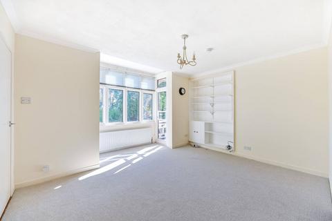 undefined, Waldegrave Gardens, Twickenham, TW1