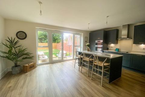 3 bedroom detached house for sale, Skylark Way, Sawston