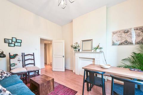 2 bedroom flat to rent, Fordwych Road, West Hampstead, London, NW2