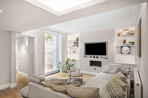 Ringford Road, London SW18