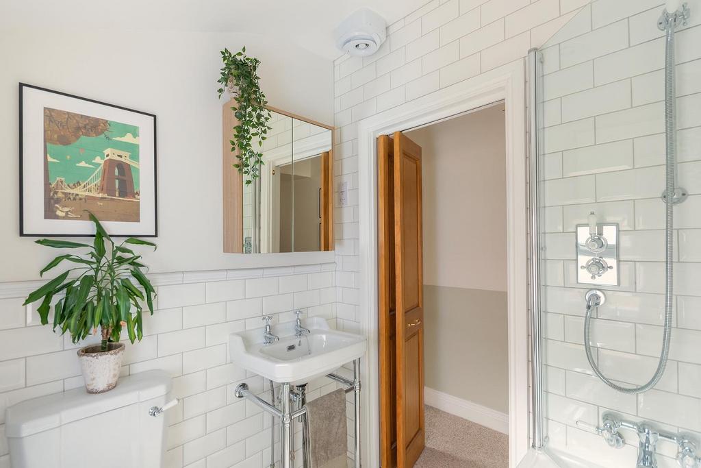 0 B4 RBN - Bathroom A.jpg