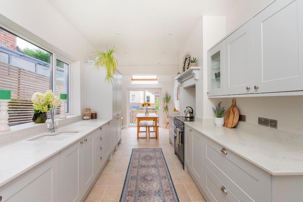0 B4 RBN - Kitchen G.jpg