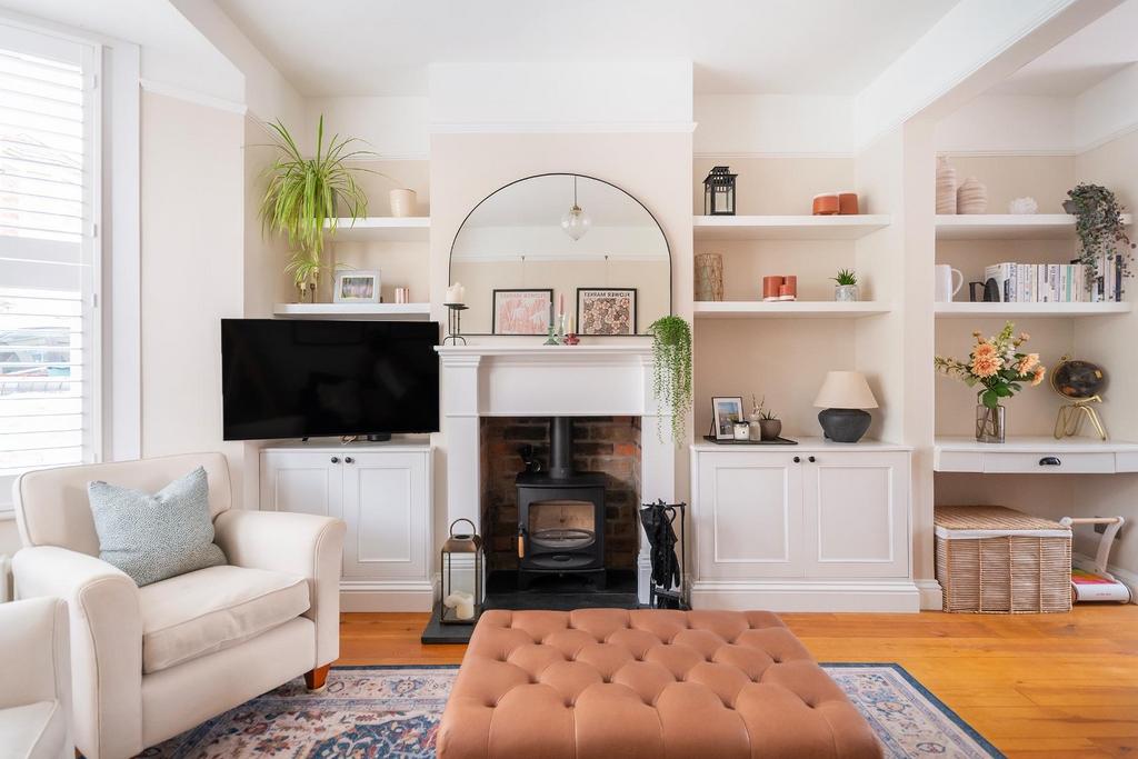 0 B4 RBN - Living Room A.jpg
